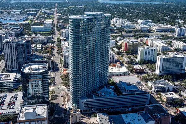 400 Central Avenue #2706, ST PETERSBURG, FL 33701
