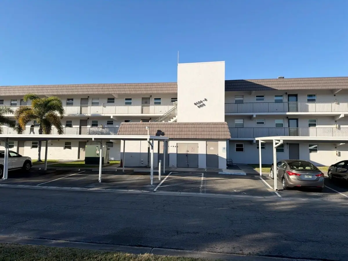 9815 47th Avenue N #207, Saint Petersburg, FL 33708 - Image #1
