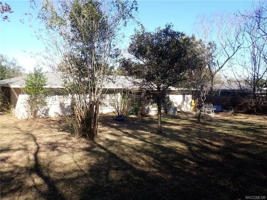 47 Lake Court Loop, Ocala, FL 34472 - Image #2