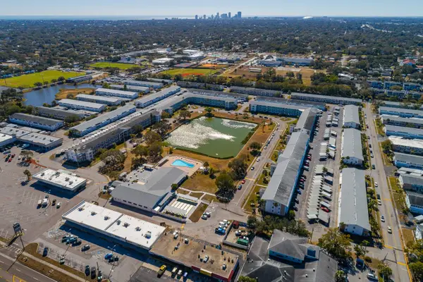 5850 21st Street N #4, ST PETERSBURG, FL 33714