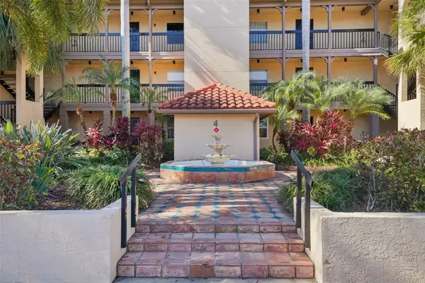 2400 Feather Sound Drive #415, CLEARWATER, FL 33762