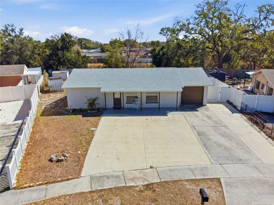 6439 Eden Lane, Tampa, FL 33634 - Image #2
