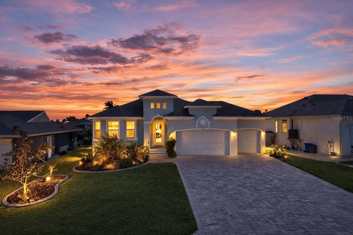 916 Spindle Palm Way, Apollo Beach, FL 33572 - Image #1