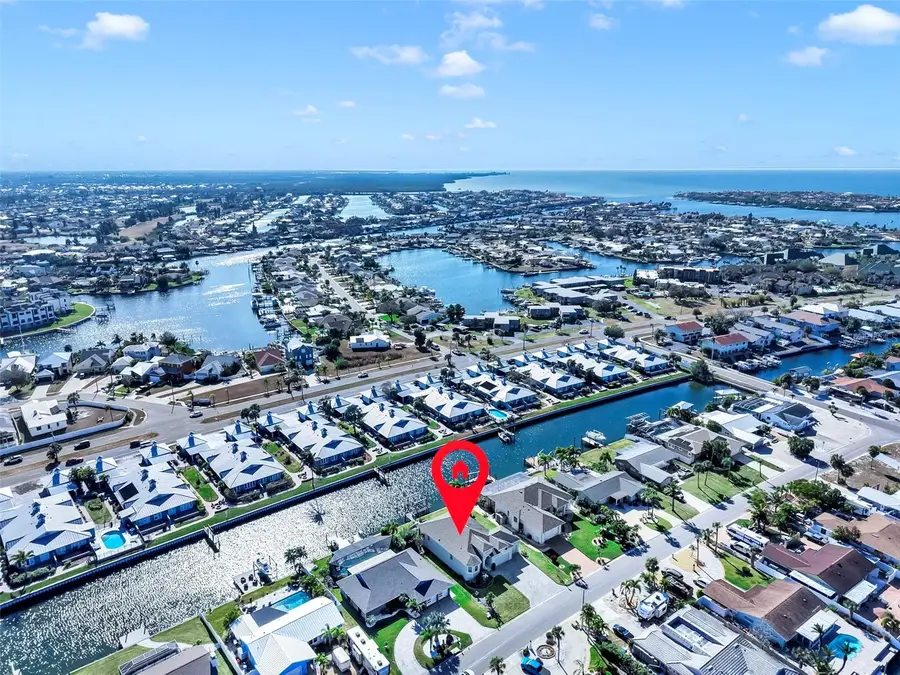 916 Spindle Palm Way, Apollo Beach, FL 33572 - Image #3