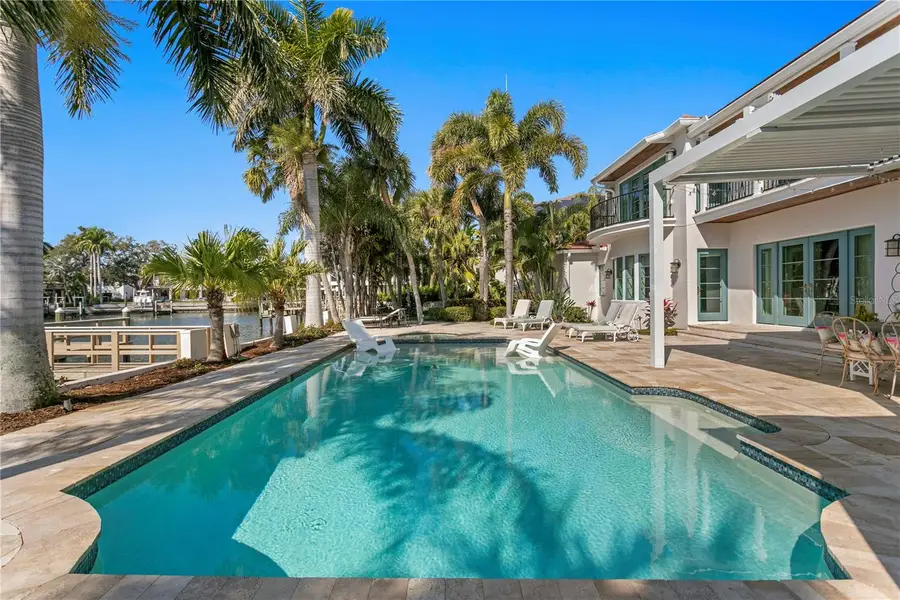 1237 Brightwaters Boulevard Ne, Saint Petersburg, FL 33704 - #2