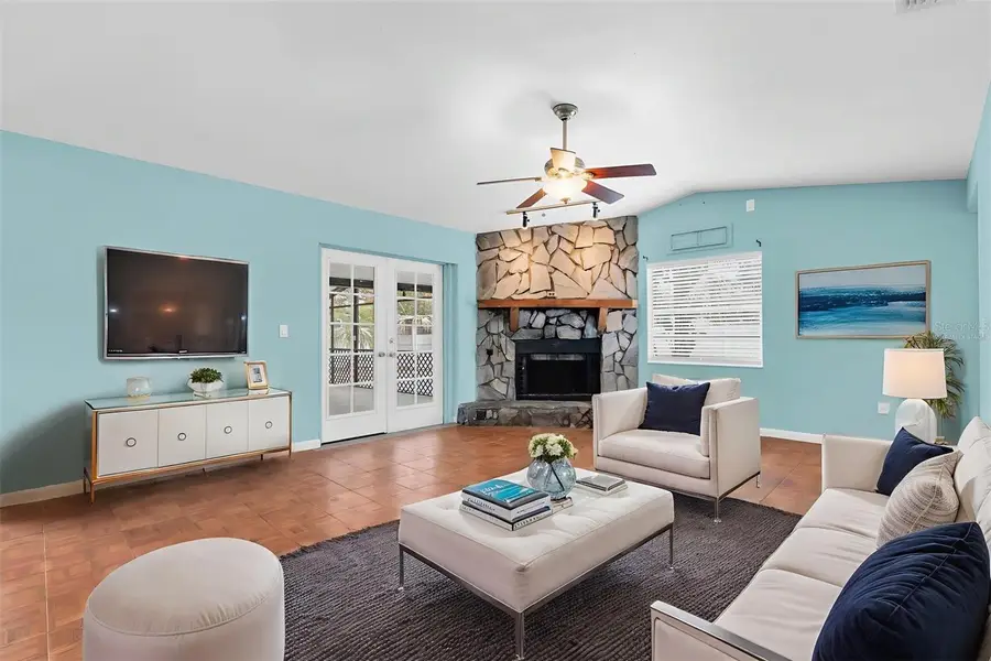 1712 N Club Court, Tampa, FL 33612 - #2