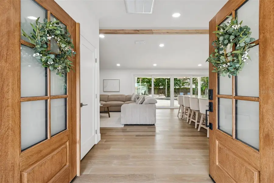 5213 Venetian Boulevard Ne, Saint Petersburg, FL 33703 - #2