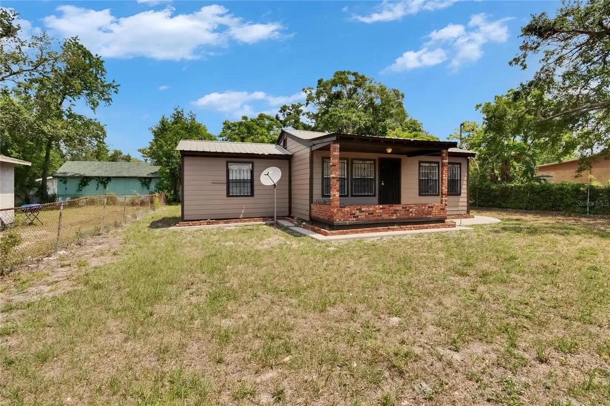 1920 E Chelsea Street, Tampa, FL 33610 - #1