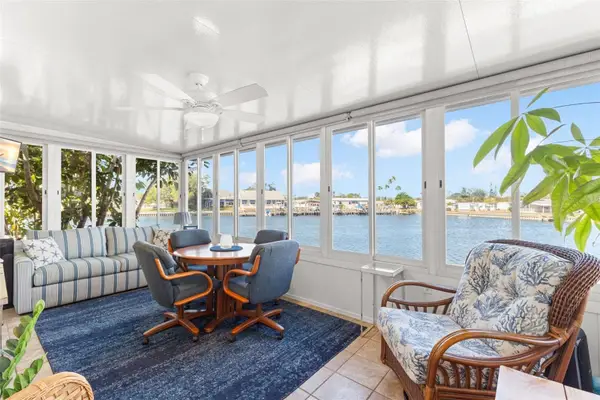 7166 Mount Arlington Drive Ne #418, ST PETERSBURG, FL 33702