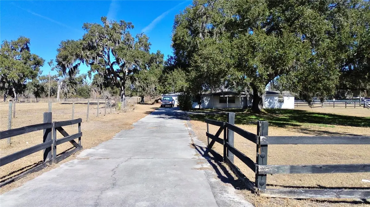 632 W Keysville Road, Plant City, FL 33567 - #1