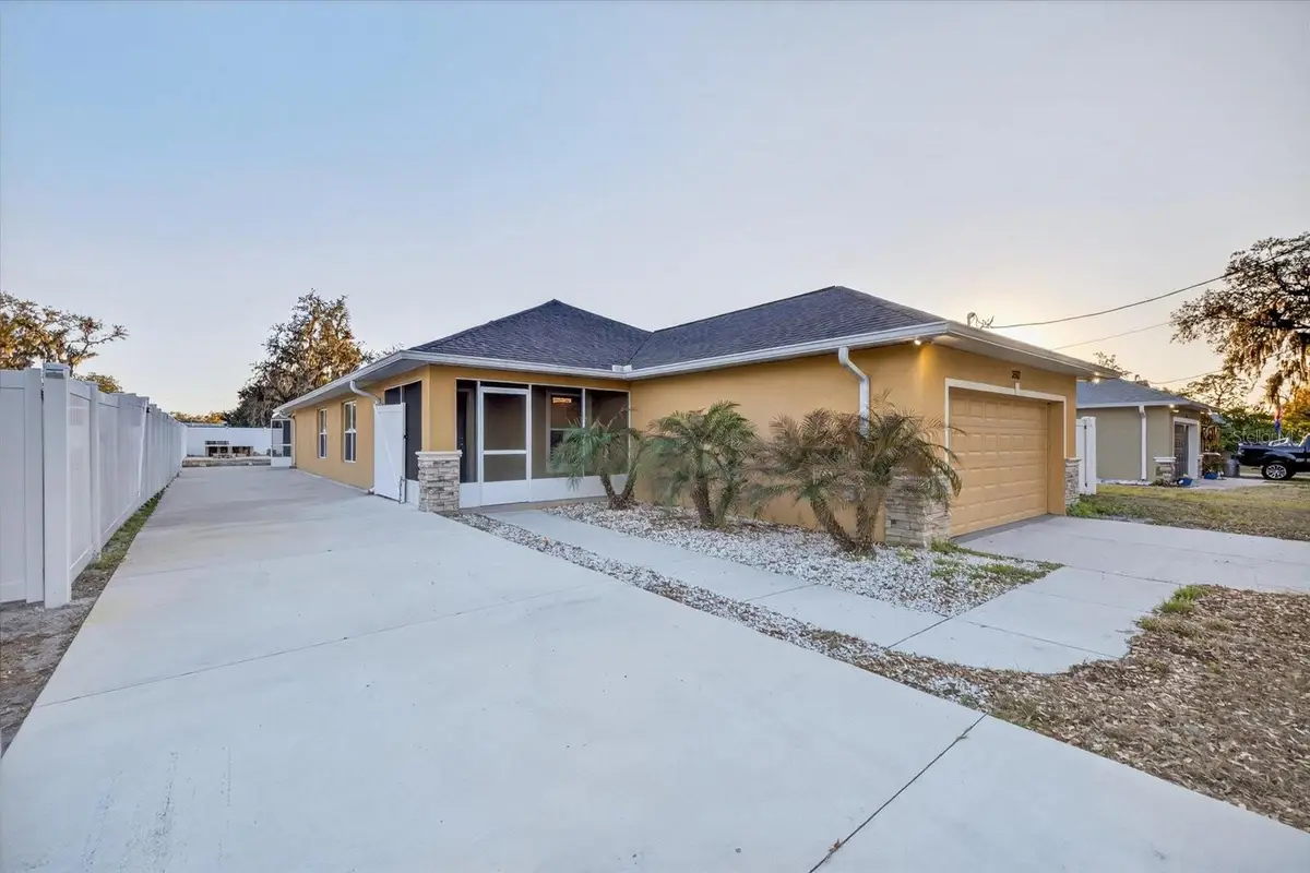 3507 Gloria Avenue, Plant City, FL 33563 - #1