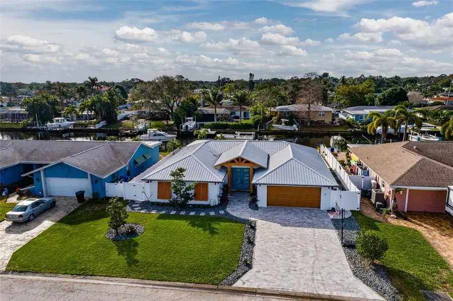 120 97th Avenue Ne, Saint Petersburg, FL 33702 - #2