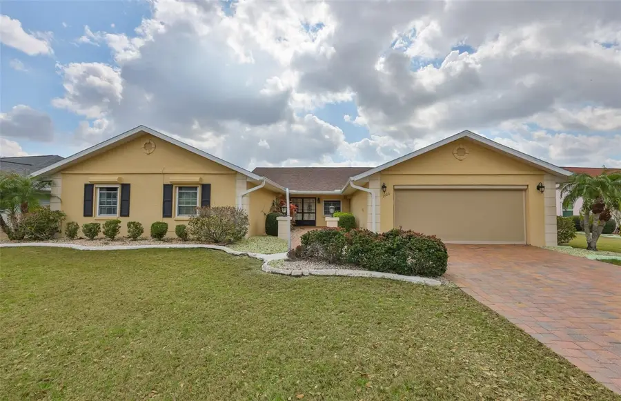 2106 W View Drive, Sun City Center, FL 33573 - #2