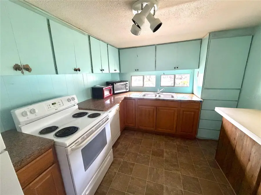 5405 Mobile Drive, Seffner, FL 33584 - #3