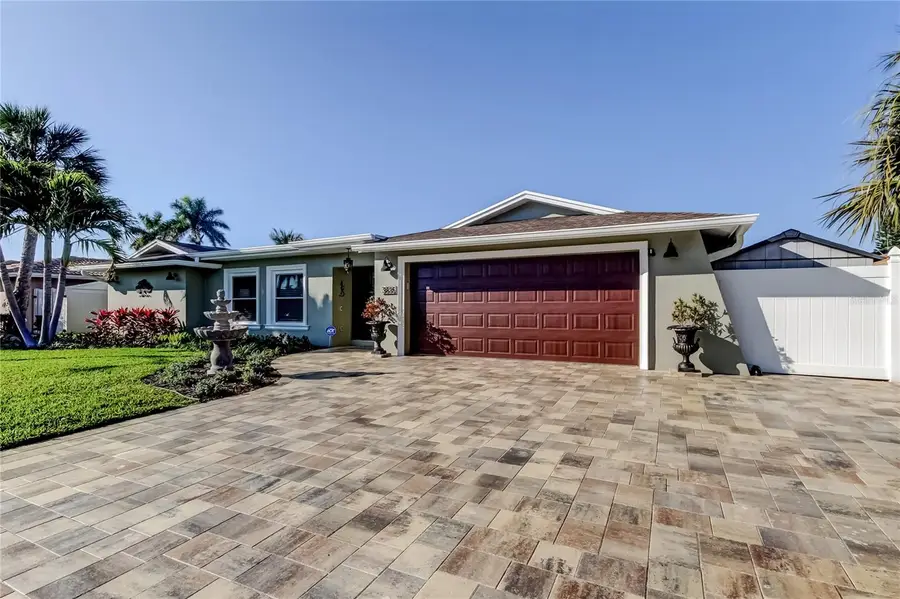 3835 48 Avenue S, Saint Petersburg, FL 33711 - #2