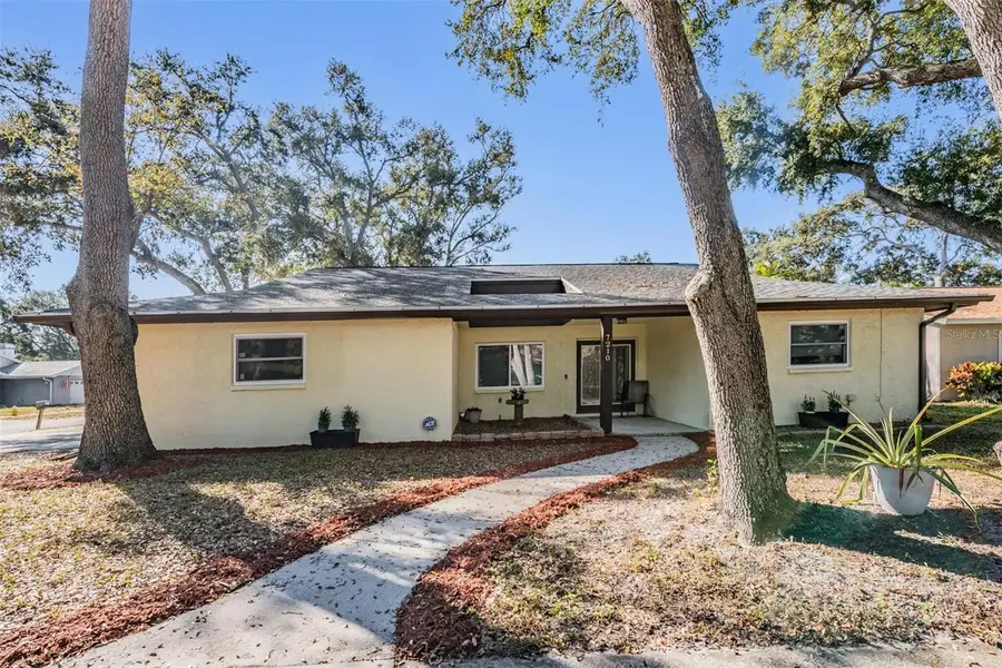 7210 57th Avenue N, Saint Petersburg, FL 33709 - #2