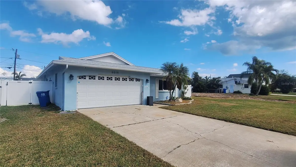 6019 Venetian Boulevard Ne, Saint Petersburg, FL 33703 - #1