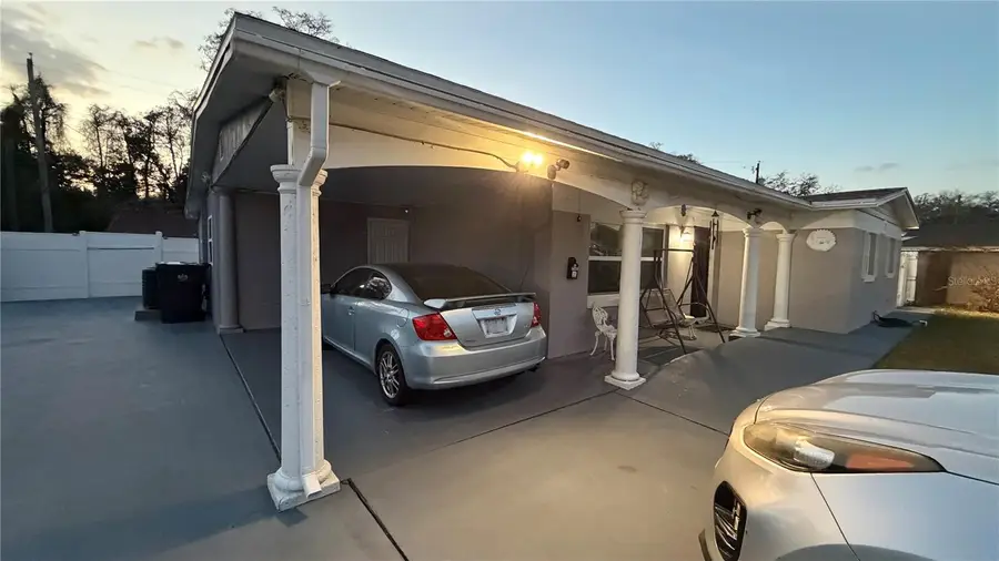 6014 Santa Monica Drive, Tampa, FL 33615 - #2