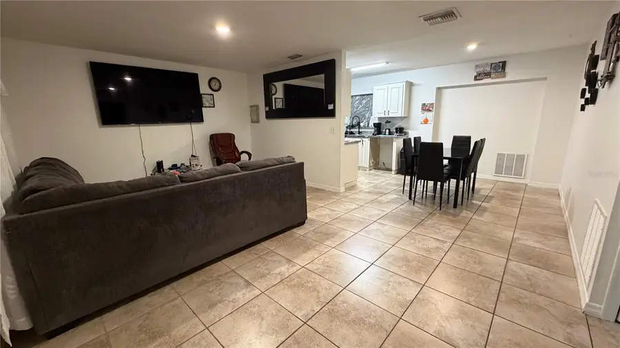 6014 Santa Monica Drive, Tampa, FL 33615 - #3