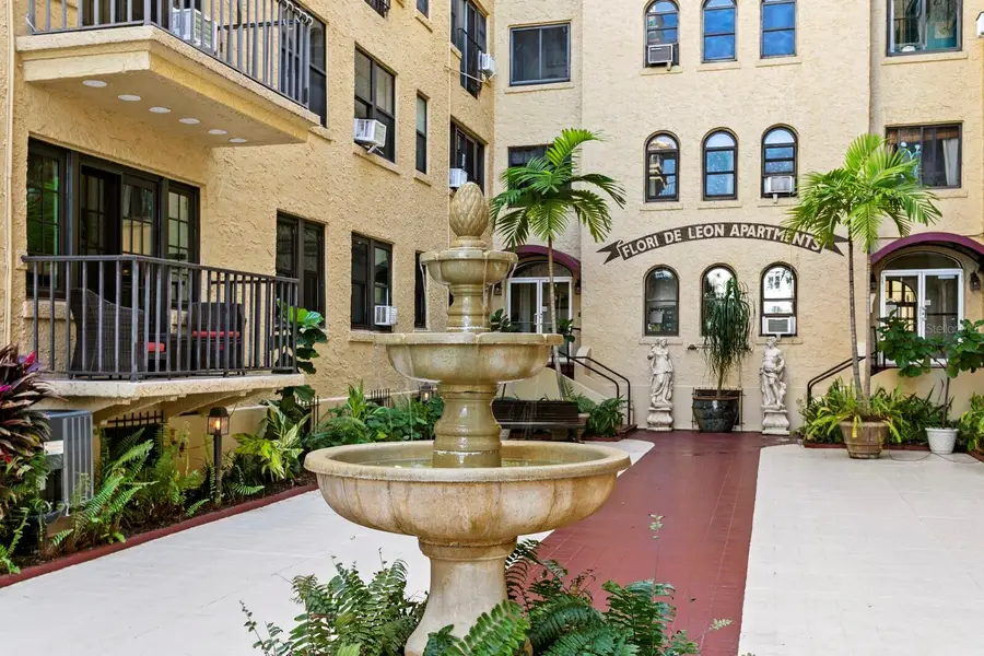 130 4th Avenue N #105, Saint Petersburg, FL 33701 - #3