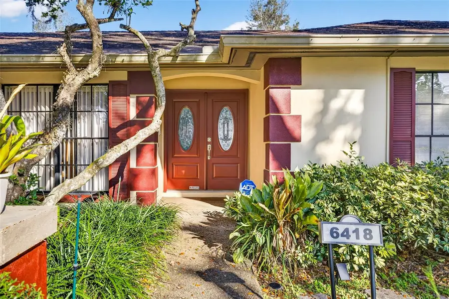 6418 Jacqueline Arbor Drive, Temple Terrace, FL 33617 - #2