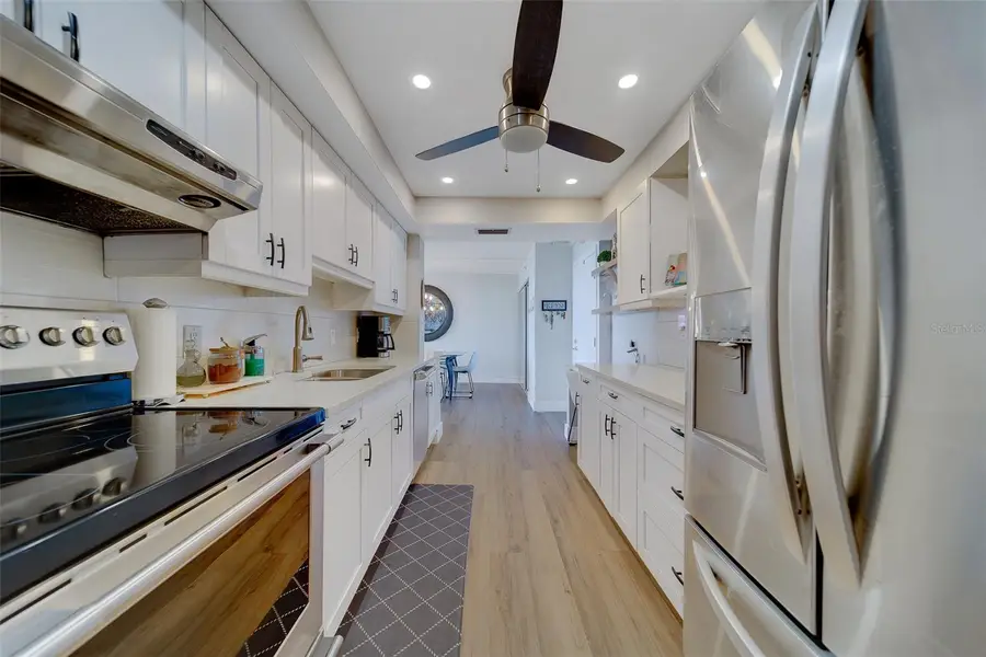 255 Dolphin Point #802, Clearwater Beach, FL 33767 - #3