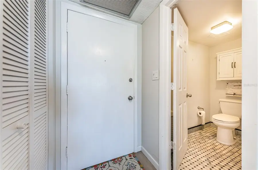 4650 Cove Circle #406, Saint Petersburg, FL 33708 - #2