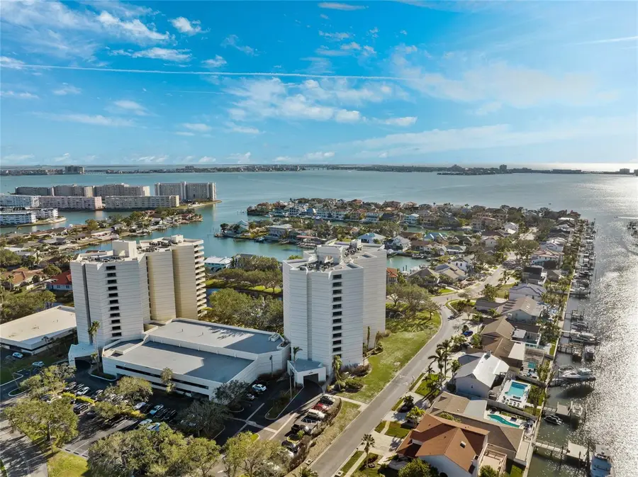 5950 Pelican Bay Plaza S #2E, Gulfport, FL 33707 - #2