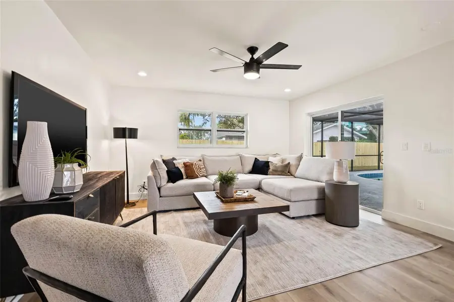 11876 Marla Lane, Seminole, FL 33772 - #3