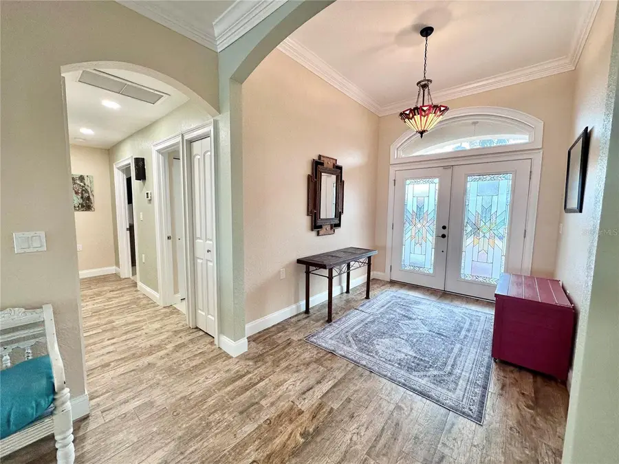 7831 4th Avenue S, Saint Petersburg, FL 33707 - #2