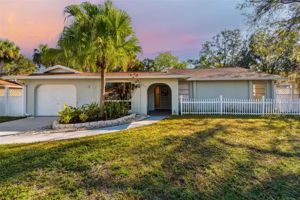 3165 Woodmont Drive, SARASOTA, FL 34232