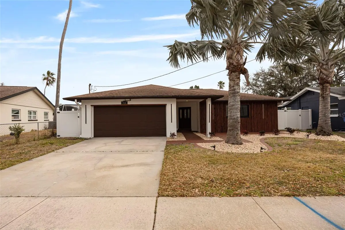 5921 Denver Street Ne, Saint Petersburg, FL 33703 - #1