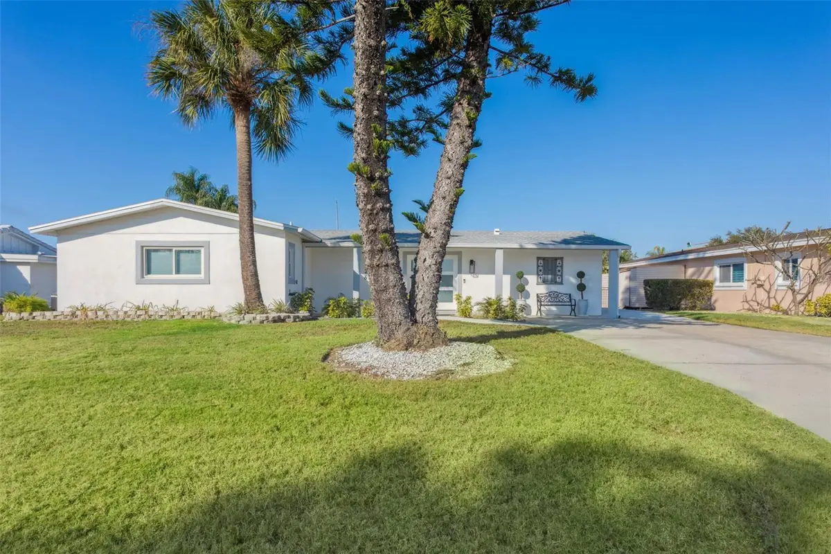 3926 Fontainebleau Drive, Tampa, FL 33634 - #1