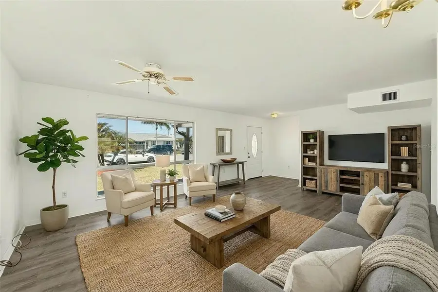 708 Tam O Shanter Avenue, Sun City Center, FL 33573 - #3