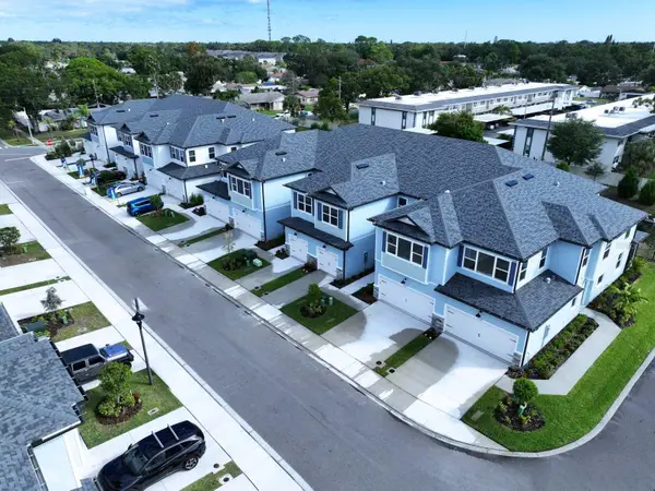 7733 93rd Street N, SEMINOLE, FL 33777