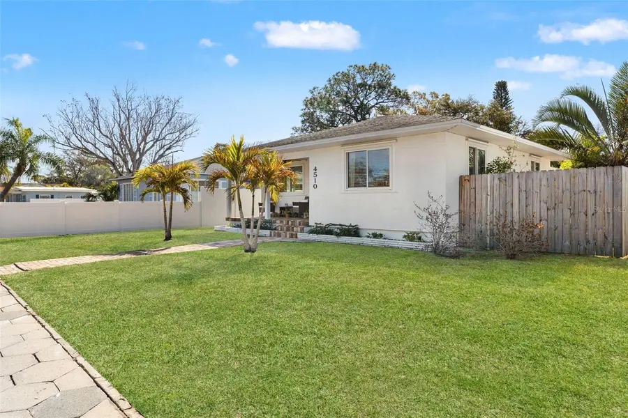 4510 Burlington Avenue N, Saint Petersburg, FL 33713 - #3