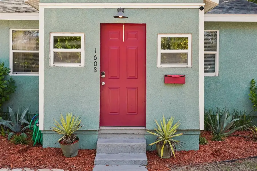 1608 Preston Street S, Saint Petersburg, FL 33712 - #3