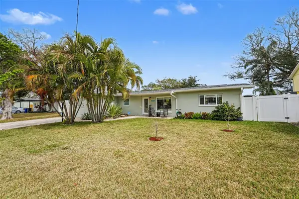 339 Shore Drive E, OLDSMAR, FL 34677