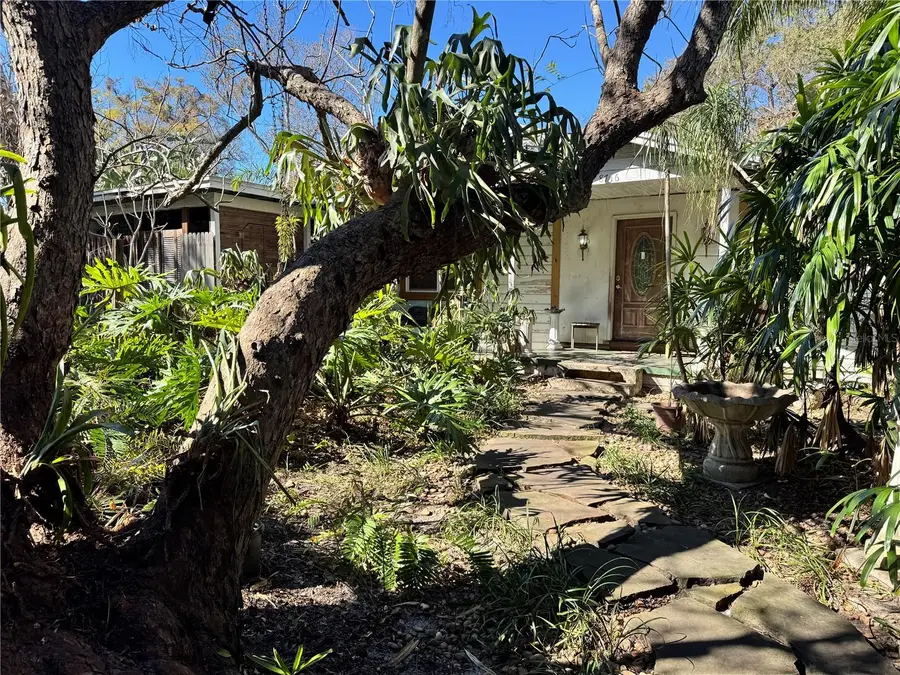 8716 N Temple Avenue, Tampa, FL 33617 - #2