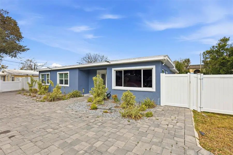 2521 W Crest Avenue, Tampa, FL 33614 - #2