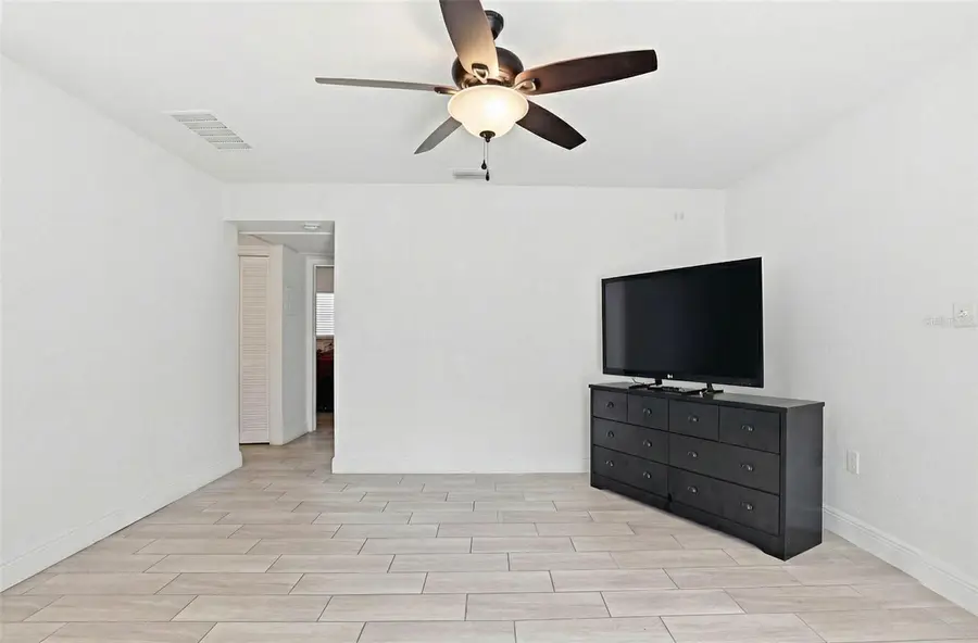 2521 W Crest Avenue, Tampa, FL 33614 - #3