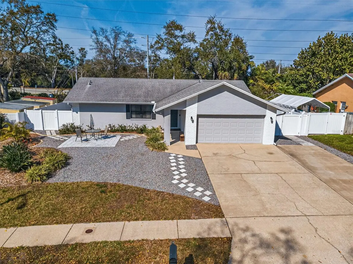 1533 Foxcroft Drive W, Palm Harbor, FL 34683 - #1