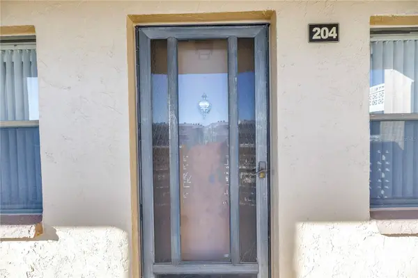 4920 Locust Street Ne #204, ST PETERSBURG, FL 33703