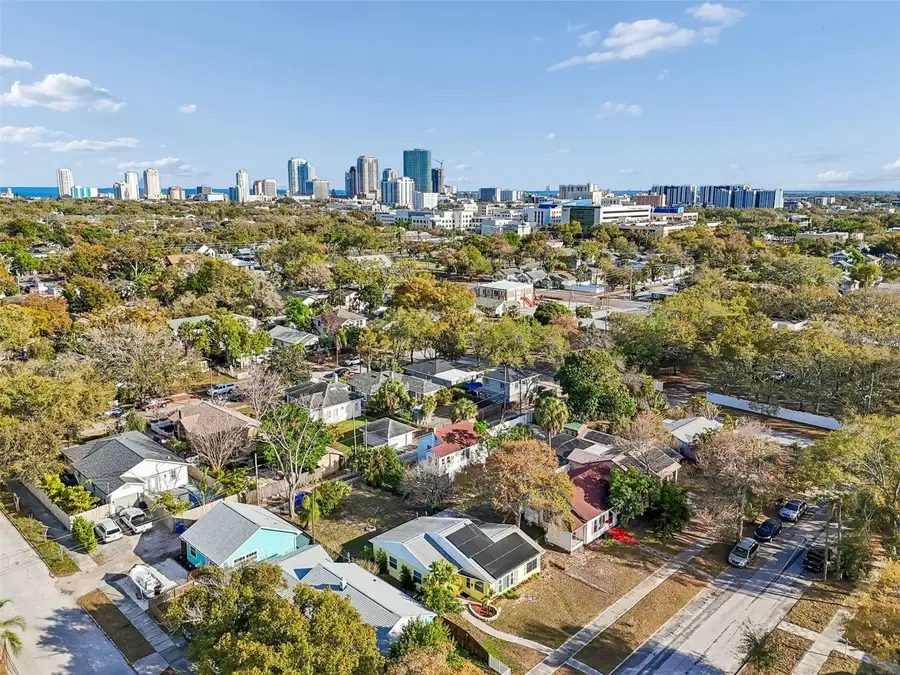 1027 15th Street N, Saint Petersburg, FL 33705 - #3