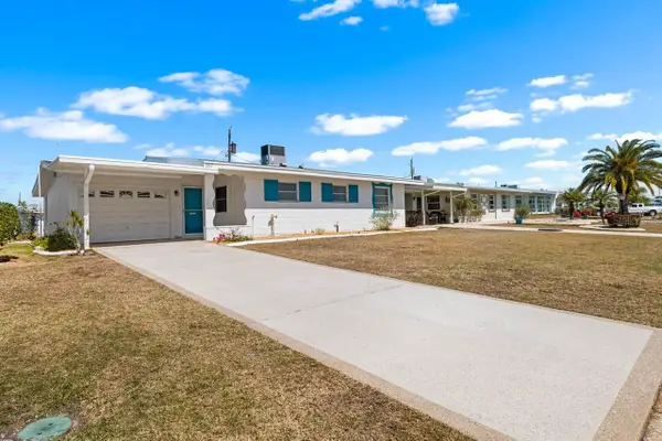 1517 Chevy Chase Drive, SUN CITY CENTER, FL 33573