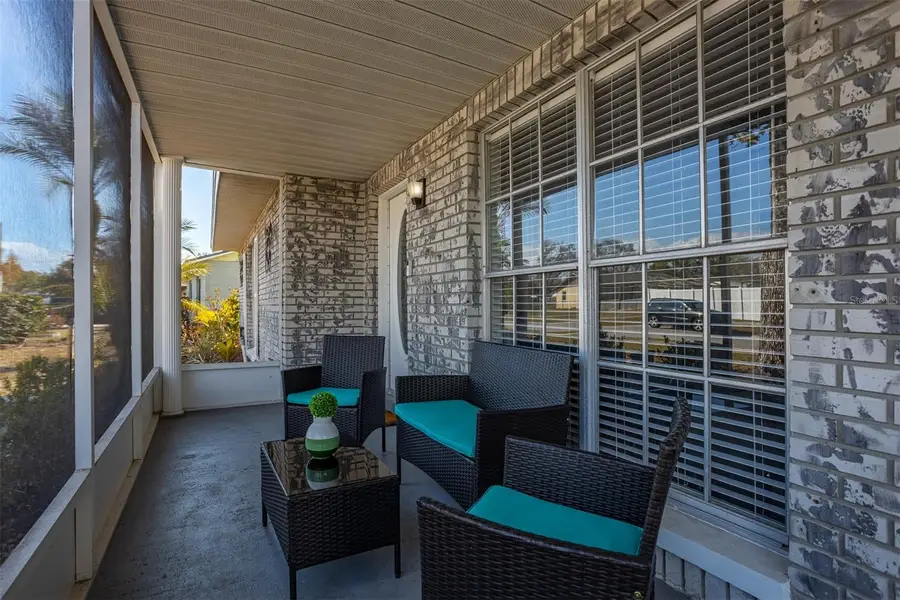 806 Chadsworth Avenue, Seffner, FL 33584 - #2