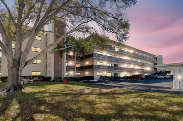 8199 Terrace Garden Drive N #114, ST PETERSBURG, FL 33709