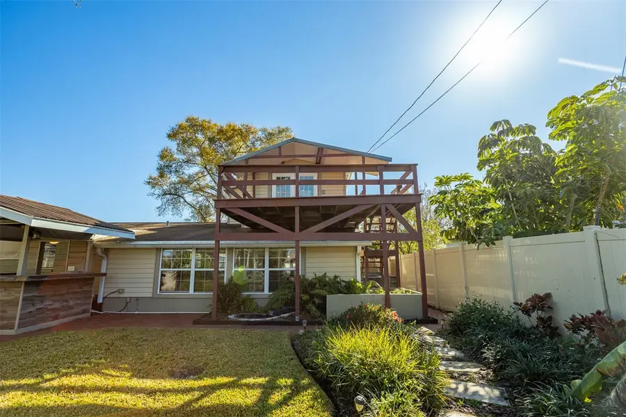 5564 N 63rd Way N, Saint Petersburg, FL 33709 - #3