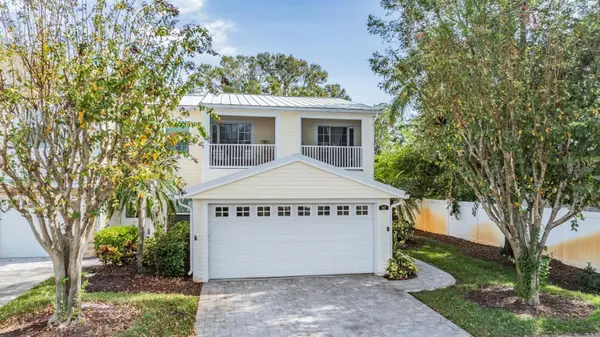 902 Woodbridge Court, SAFETY HARBOR, FL 34695