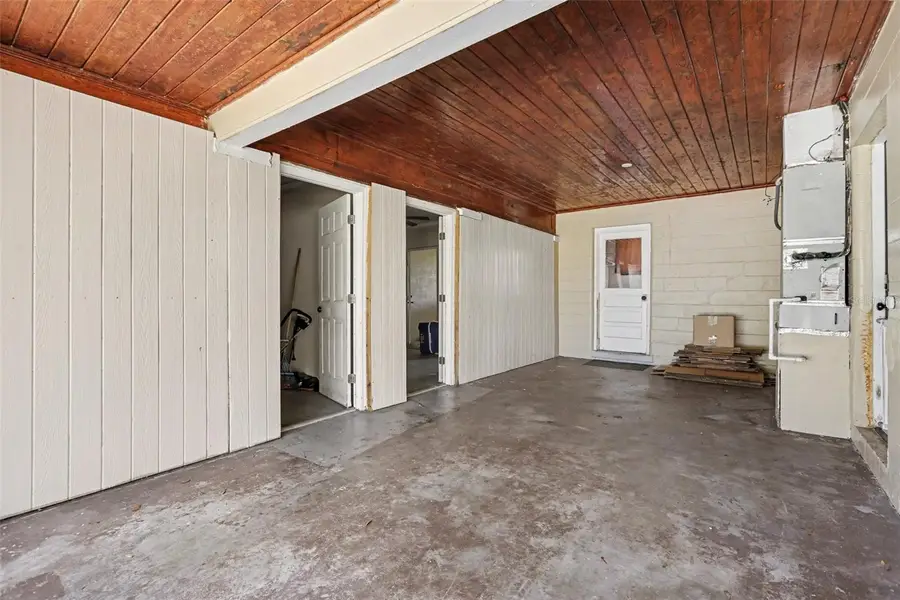 220 6th Avenue Sw, Ruskin, FL 33570 - #3